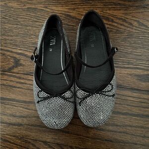 Zara Girls Flat shoes with stones